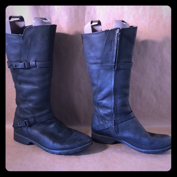 teva black leather boots